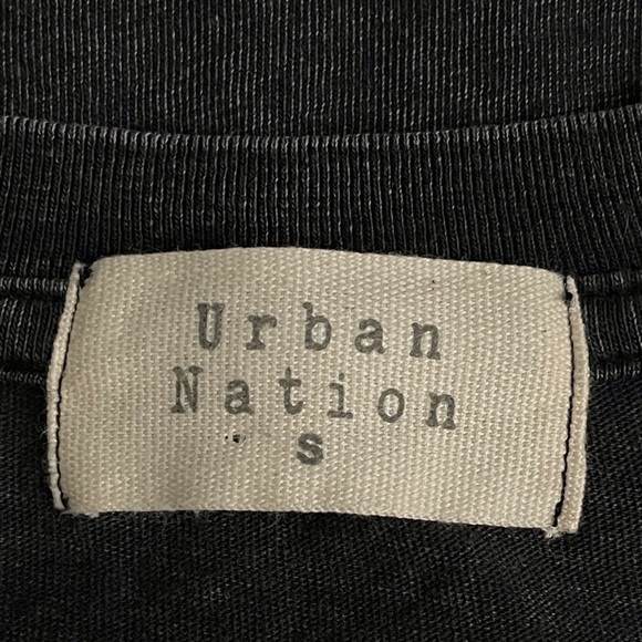 Graphic tee - Picture 3 of 4